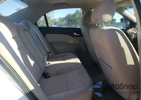 2006 Mercury Milan z USA, uszkodzony, nr VIN 3MEFM07Z76R616742